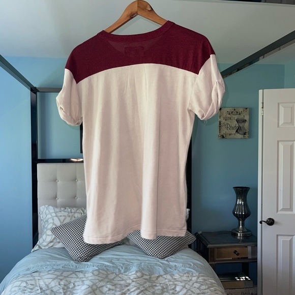 THE GREAT. The Athletic Tee in Washed White & Red Maroon Burnout Rolled Sleeve 0 - Picture 6 of 7